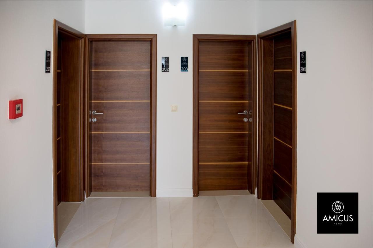Hotel Amicus 4*