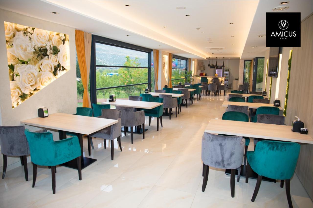Amicus Hotel